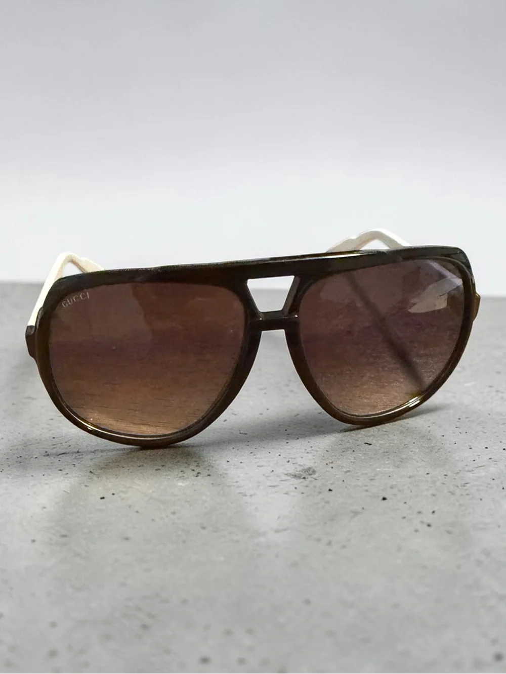 Gucci Aviator Sunglasses White Green Red Web Stripe with Case